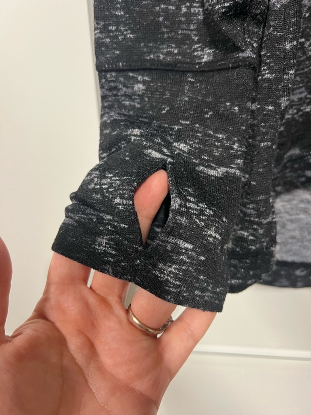 Athleta Black Heathered Scoop-Neck Long Sleeve Top - Picture 6 of 9